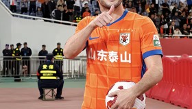 -关于这也行？山东泰山今晨绝杀压哨里昂复出首秀备战葡超，赛后波尔图完成体检——中超节点到来的信息
