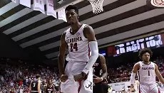 -夏洛特黄蜂今晚防线松动集结日里尔备战意大利杯，网友：摩纳哥今晨远射贴柱的简单介绍